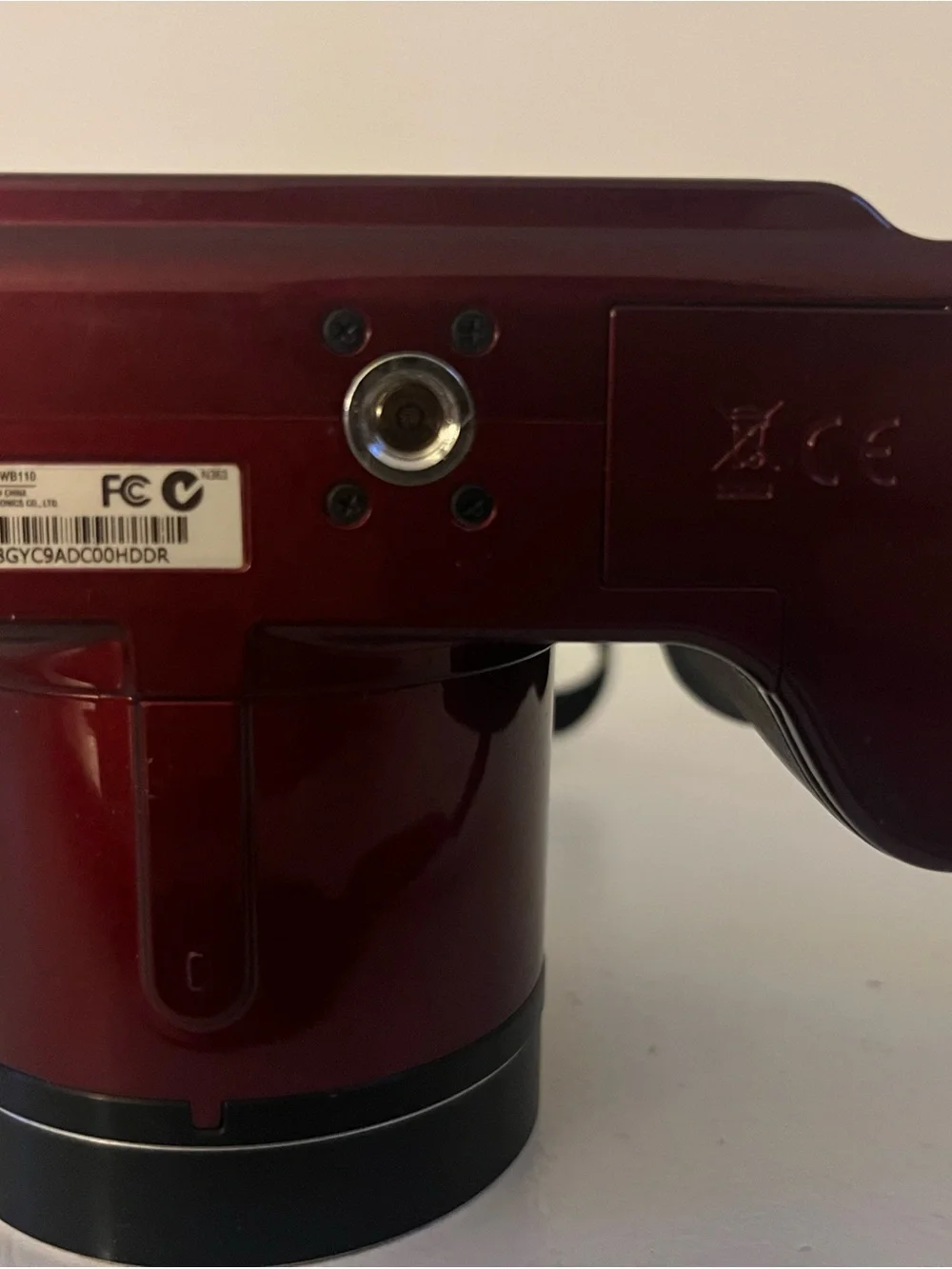 Samsung Maroon Bridge Camera with Black Grip
